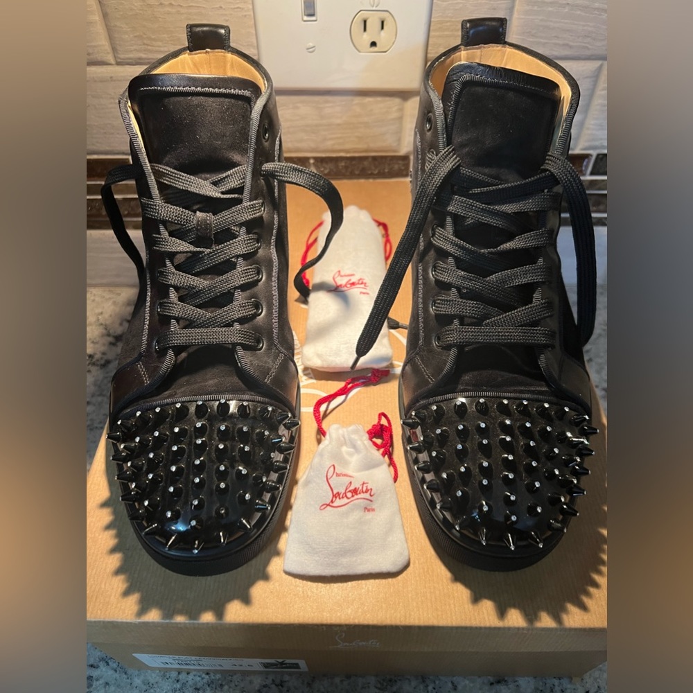 Christian Louboutin “Loubille Flat/Pat/VV/Calf/GG”